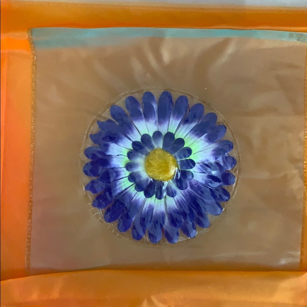 Reusable Gift Bags (plastic) - Picture 2 of 6